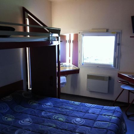 Lemon Hotel Dreux Chartres Esterno foto