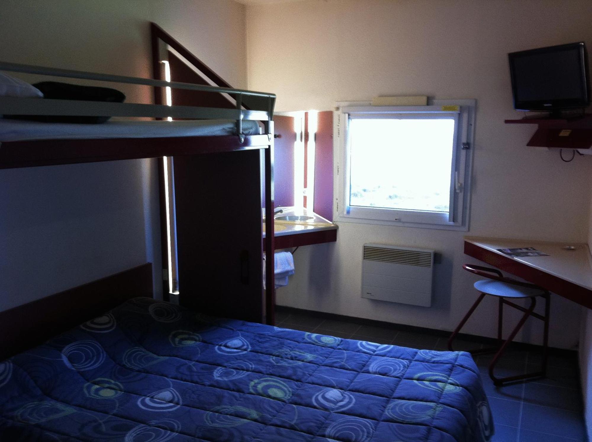Lemon Hotel Dreux Chartres Esterno foto